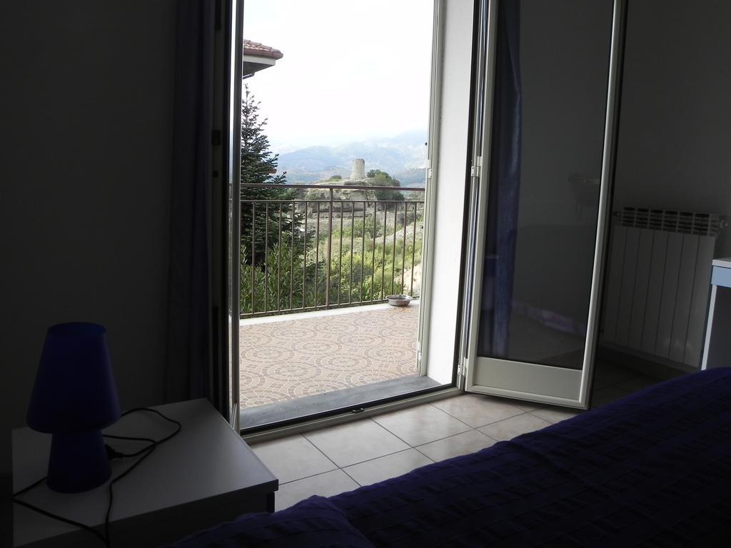 Affittacamere Bellavista Castiglione De Sicilia Bagian luar foto